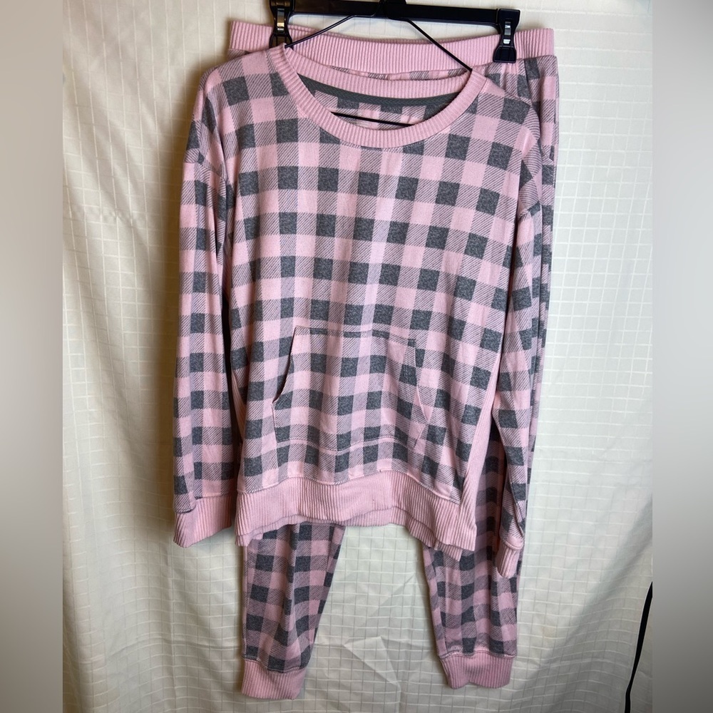 Cuddl Duds Pink and Gray Plaid Pajama Set
